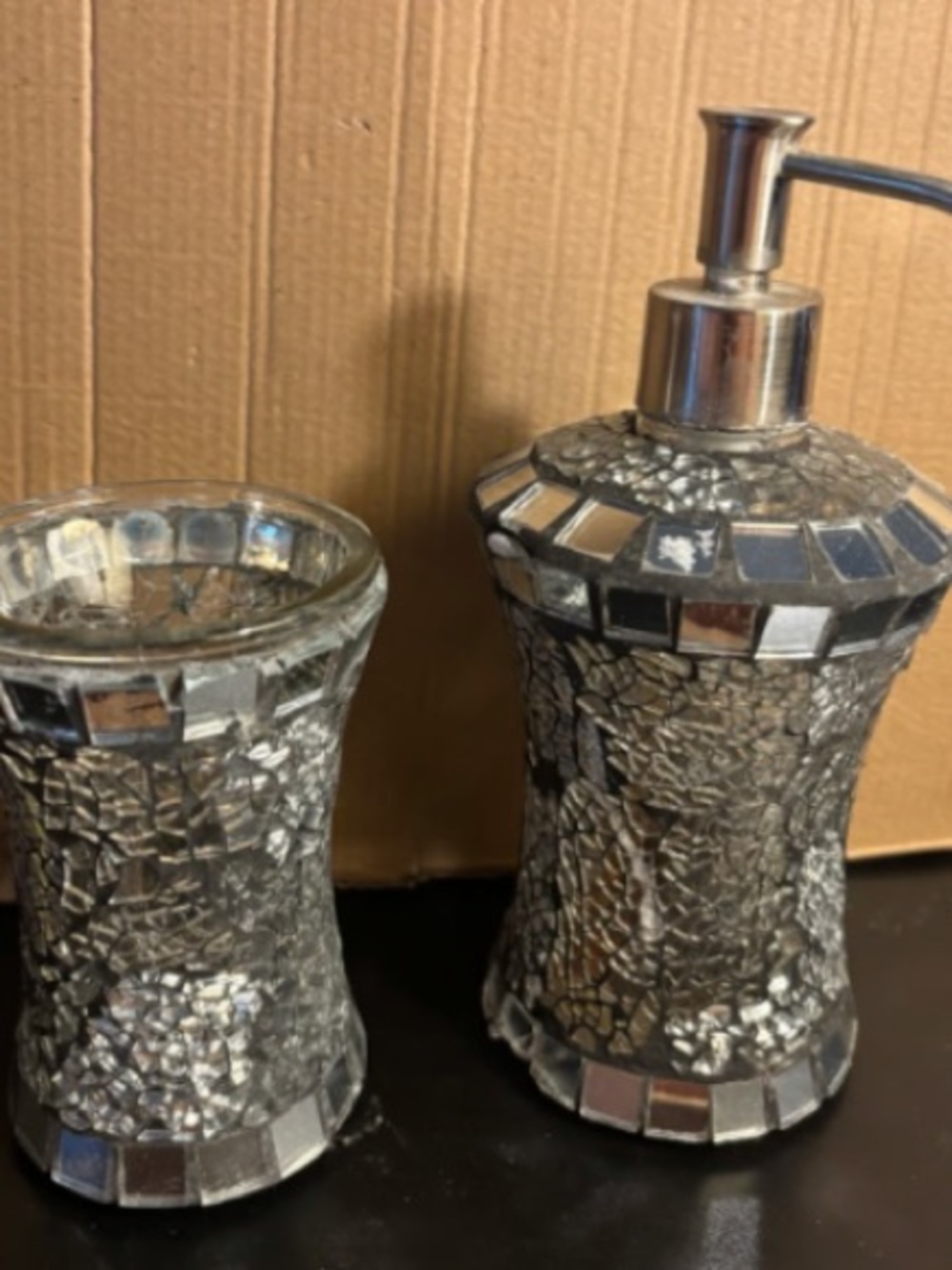 Silver Mosaic Bath Accessory Set - Elegant Soap Dispenser & Tumbler
